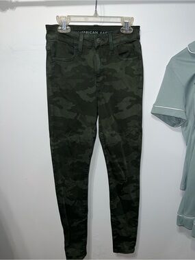 American Eagle Outfitters Olive Green Camo Skinny Jeans